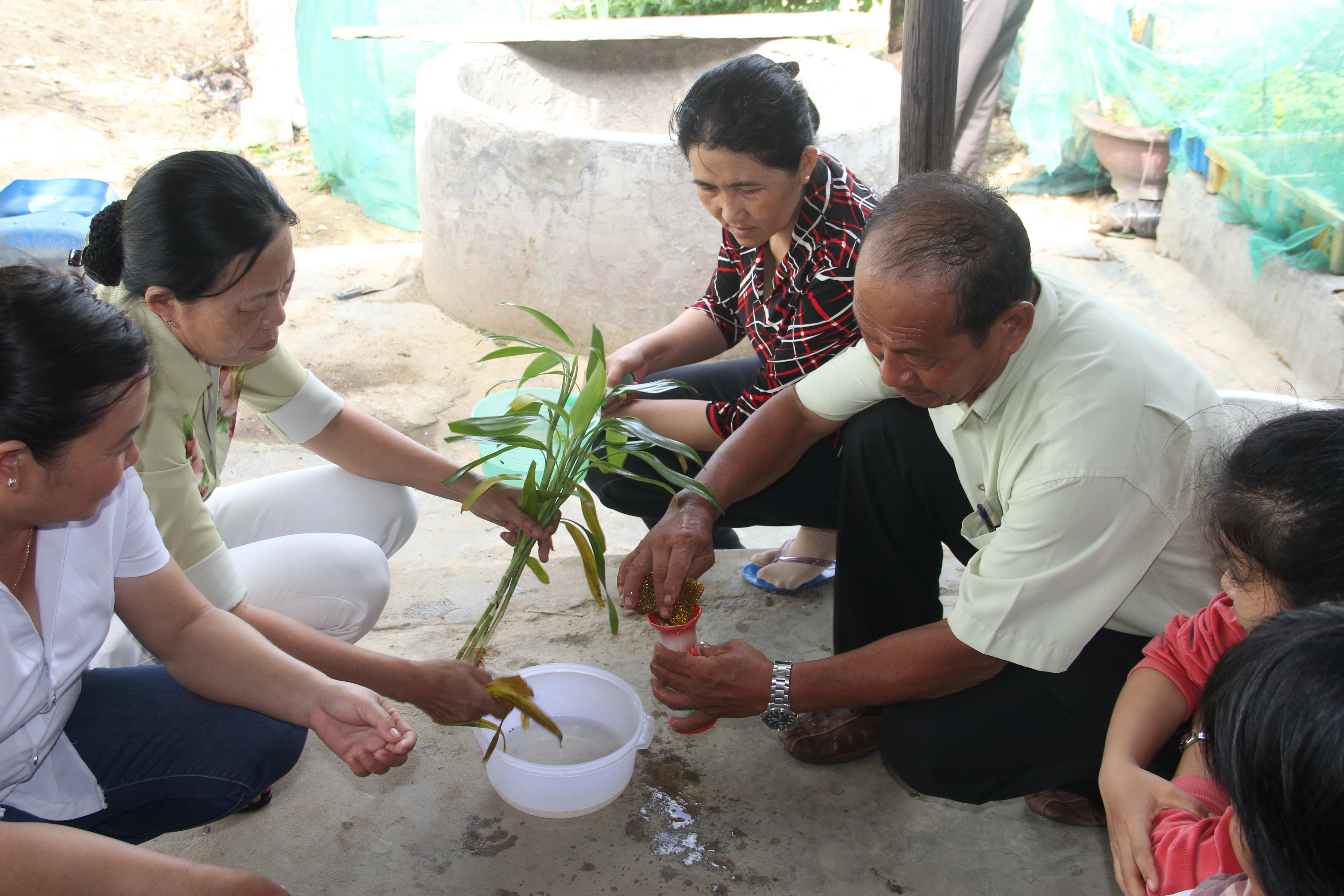 Quan tâm xây dựng mô hình diệt lăng quăng phòng chống sốt xuất huyết hiệu quả tại cộng đồng trong năm 2025